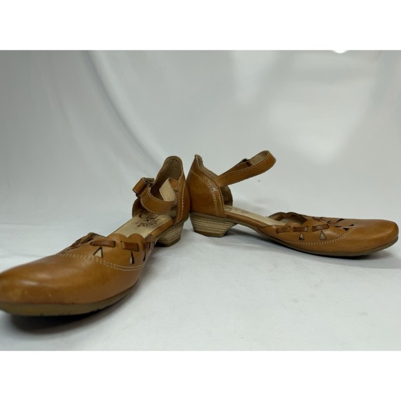 Pikolinos Women's Size 38 Brown Leather Laser Cut Shoes Small Heel Round Toe - Picture 6 of 11